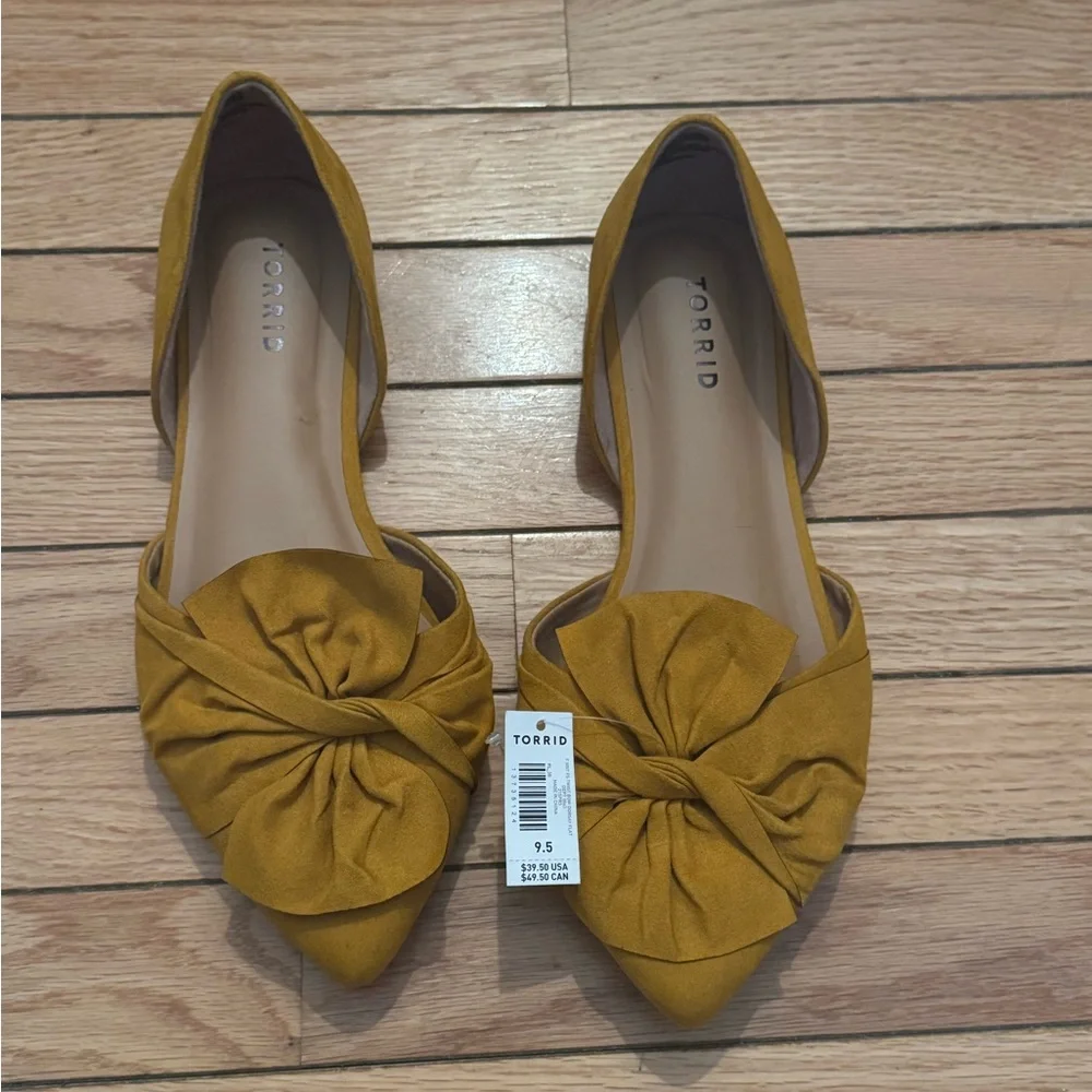 Torrid Women's Yellow Bow Flats - Picture 1 of 5